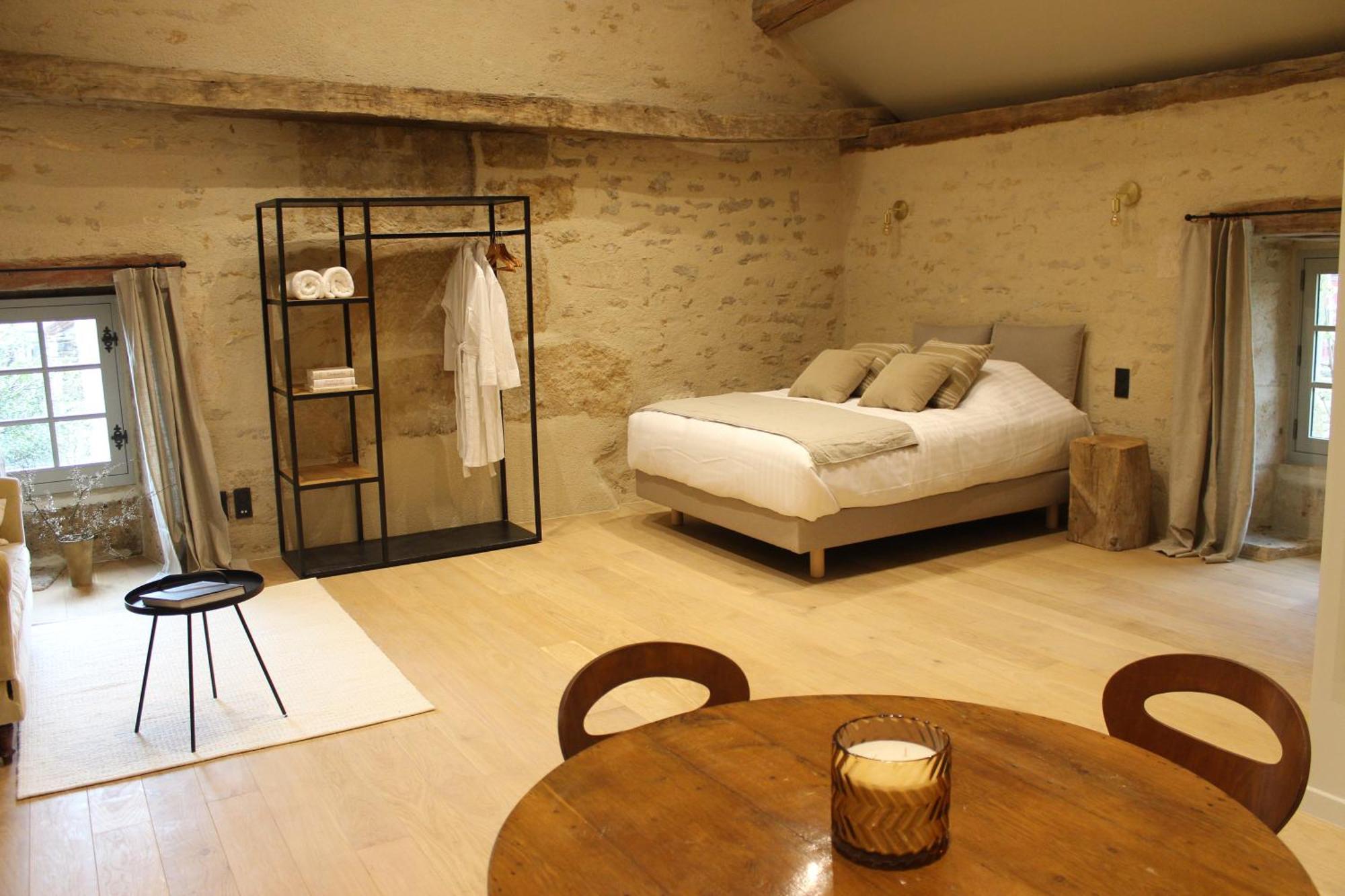 Chateauneuf Suites Zewnętrze zdjęcie