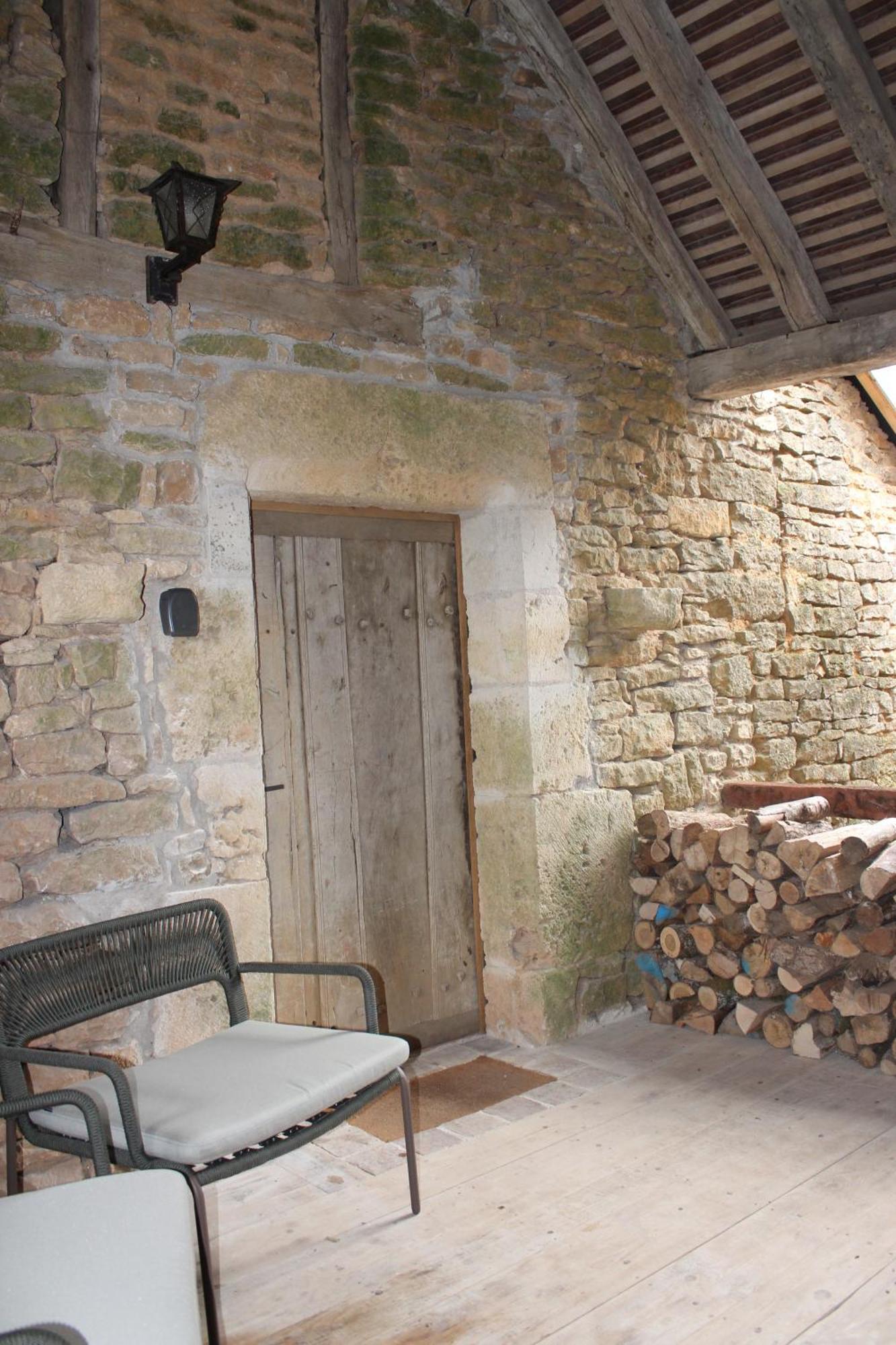 Chateauneuf Suites Zewnętrze zdjęcie