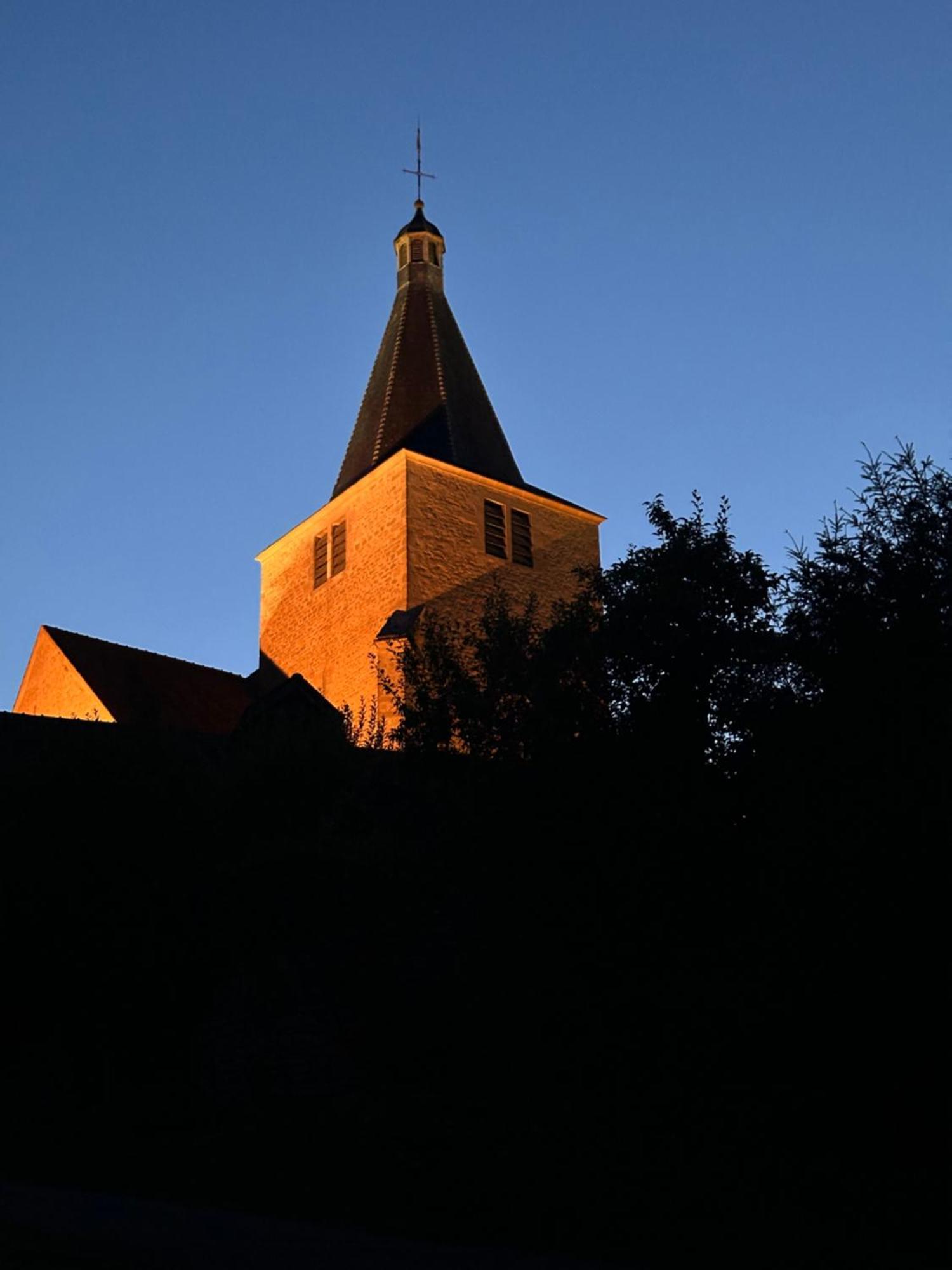 Chateauneuf Suites Zewnętrze zdjęcie